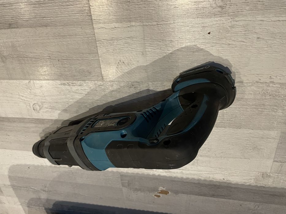 Makita dhr241 mlotowiertarka