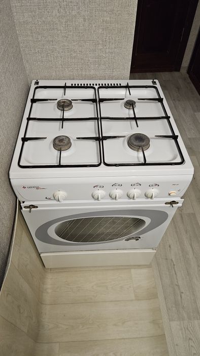 Плита газовая Гефест 1100-07 б/у