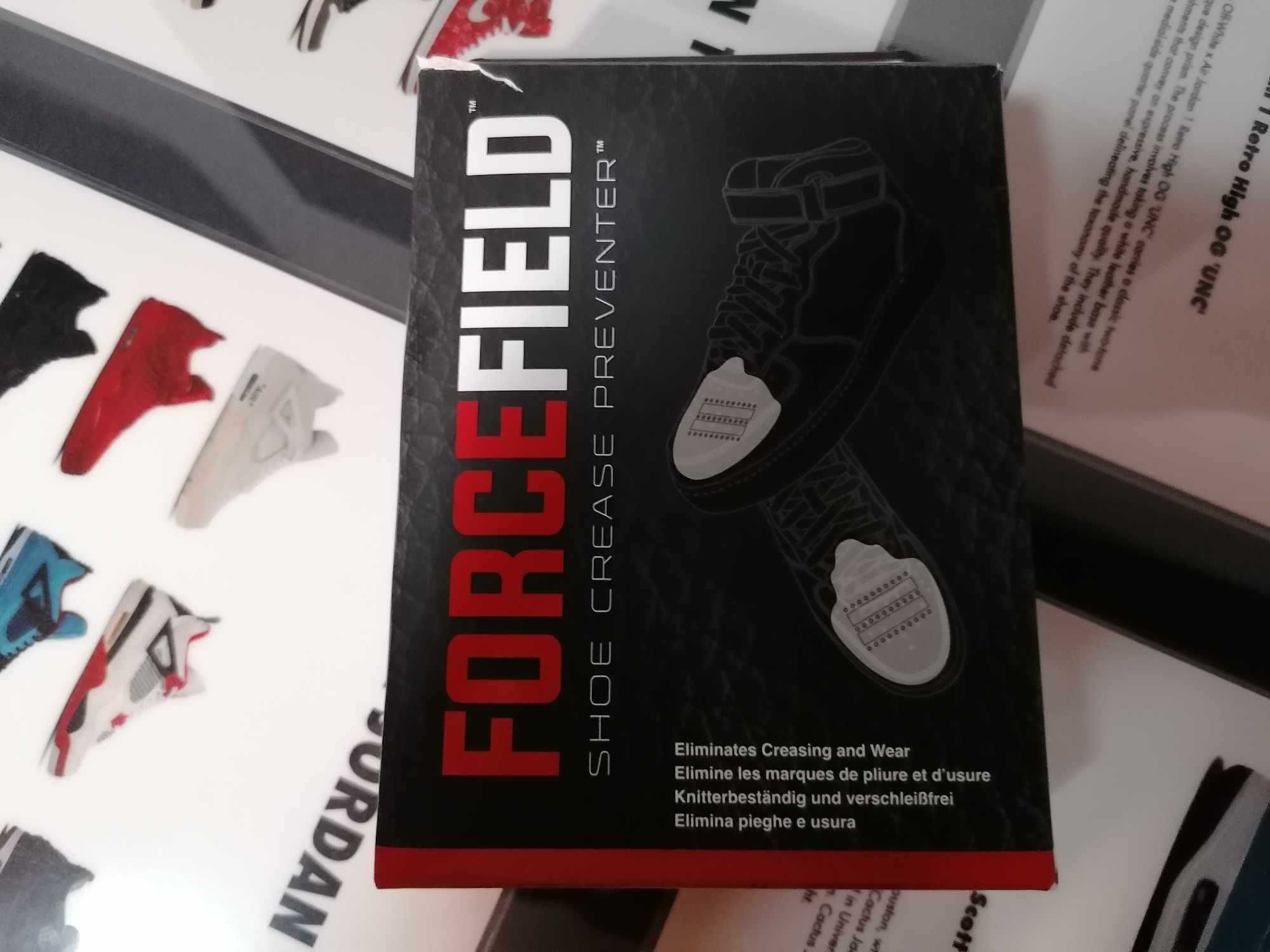 Forma antirrugas para sapatilhas - Force Field - tamanho S
