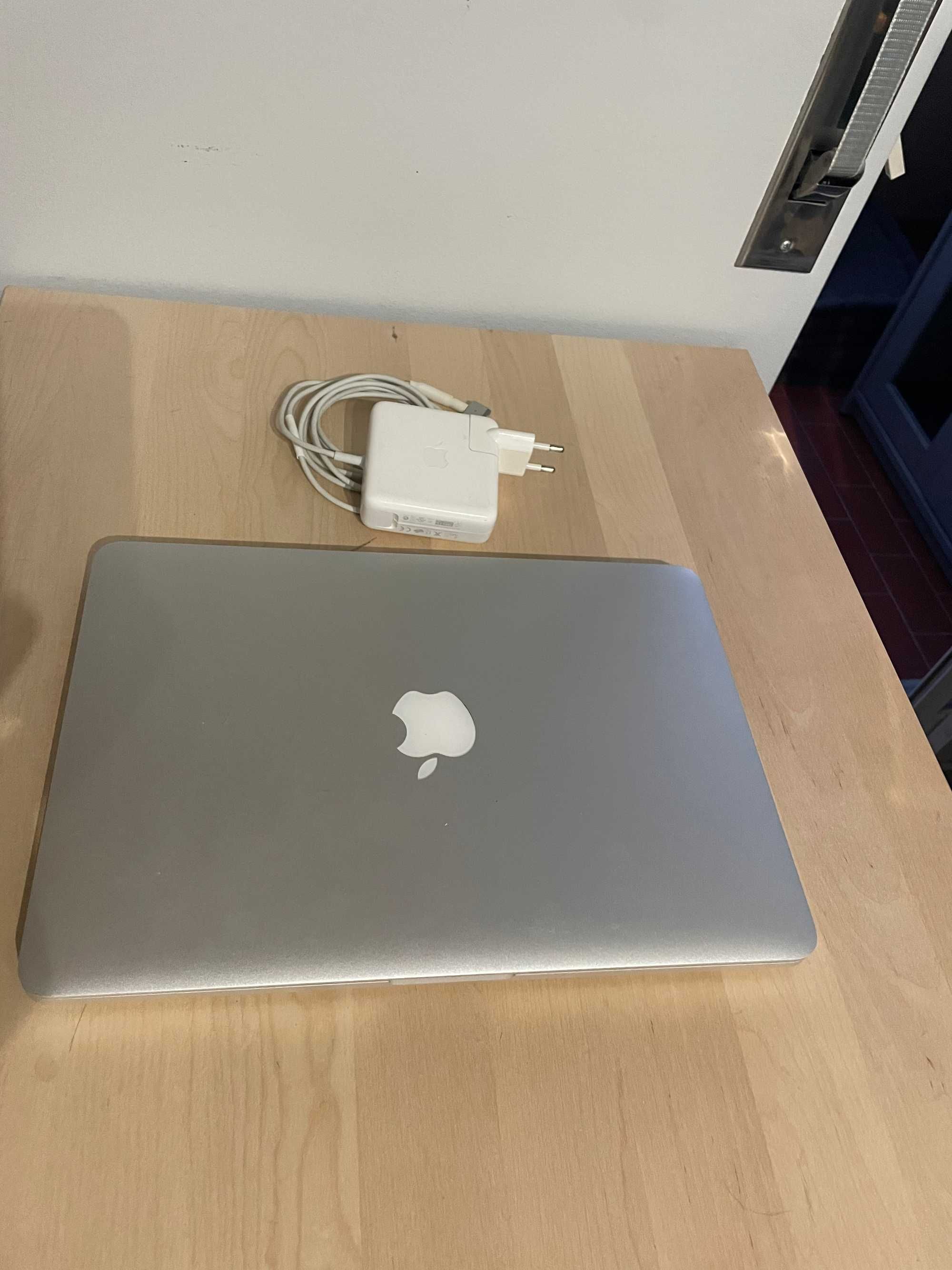 MacBook Pro (Retina, 13", Mid 2014, Intel i7)