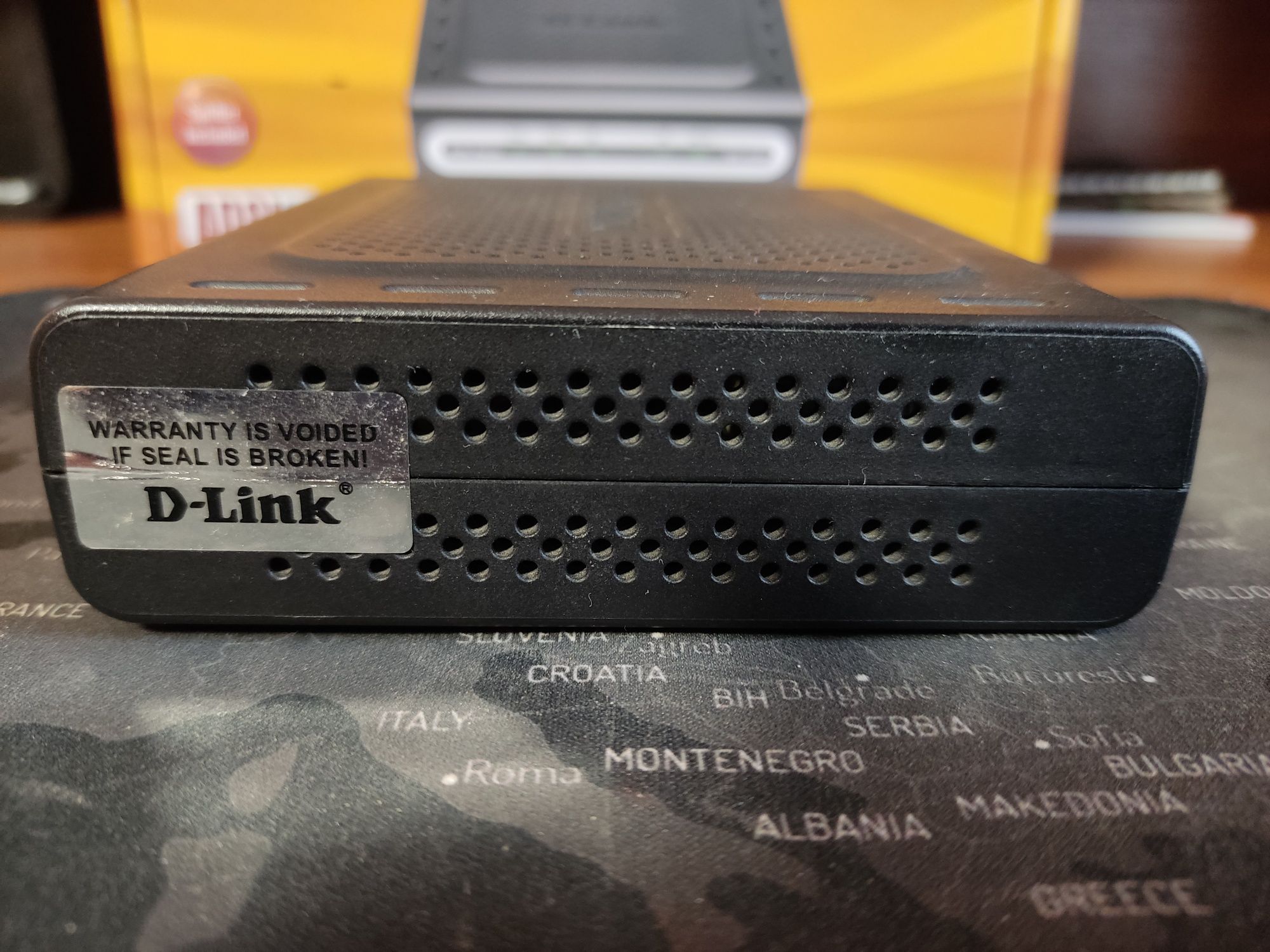 Інтернет роутер D-link DSL-2500U