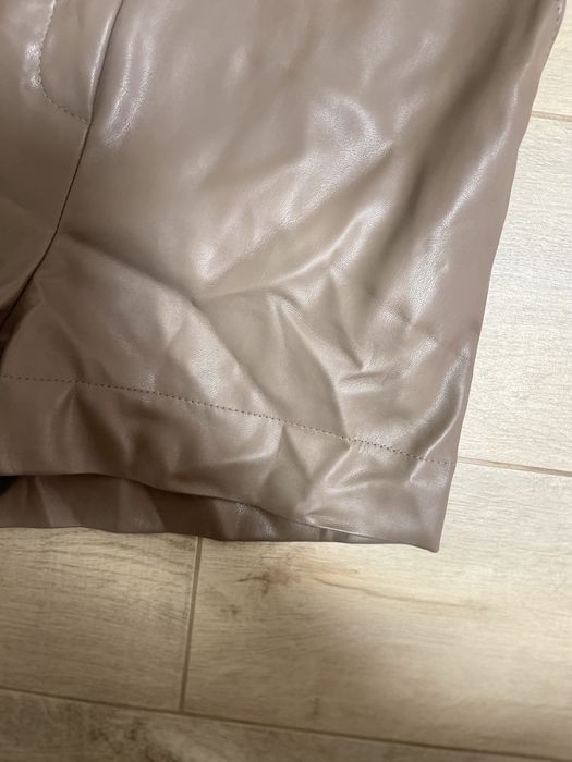 Шорти шкіряні