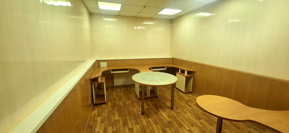 Продаж приміщення, БЕЗПЕЧНЕ місце, вул. Незалежної України, буд. 40-А.