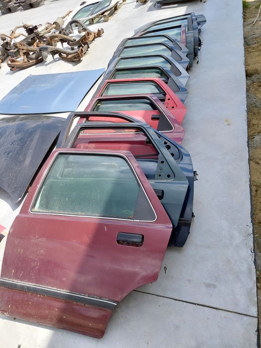 Ford Sierra mk2 sedan liftback hatchback drzwi tył lewe prawe