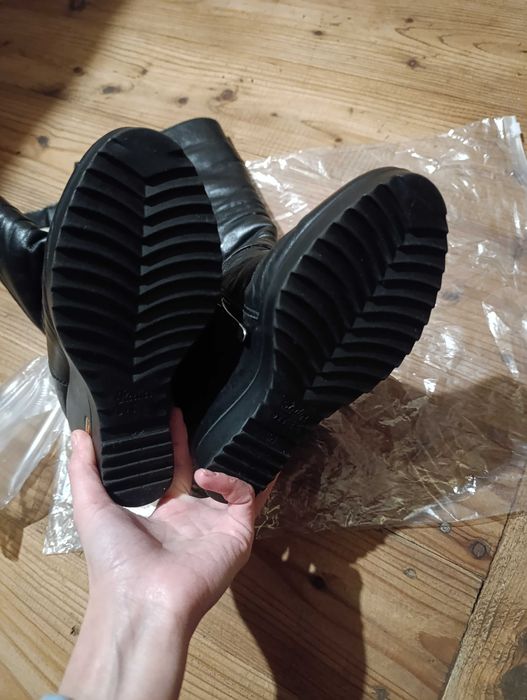 Чоботи жіночі зимові з натуральної шкіри утеплені овчиною