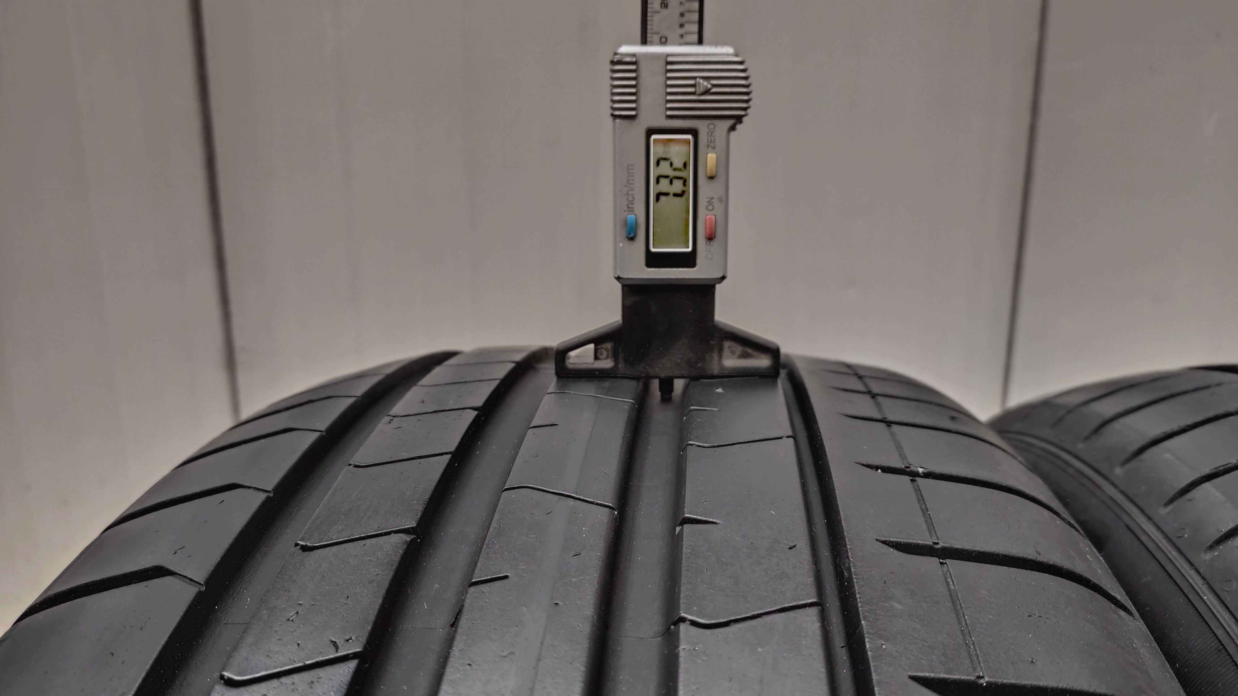 шини 235/50R19. Pirelli  PZero . 7,2мм.