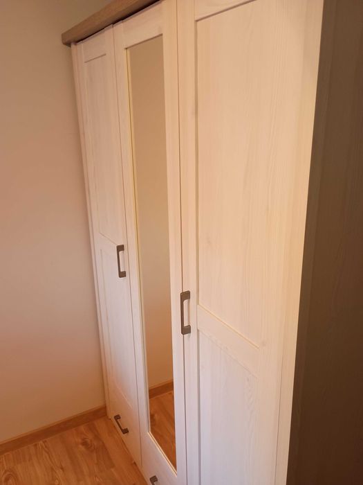 Szafa trzydrzwiowa BRW Luca Juzi z lustrem i szufladami - stan idealny