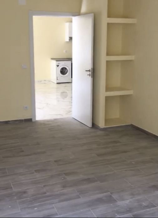 Charneca da Caparica -propriedade com 3 Habitações,independen 690 m²,