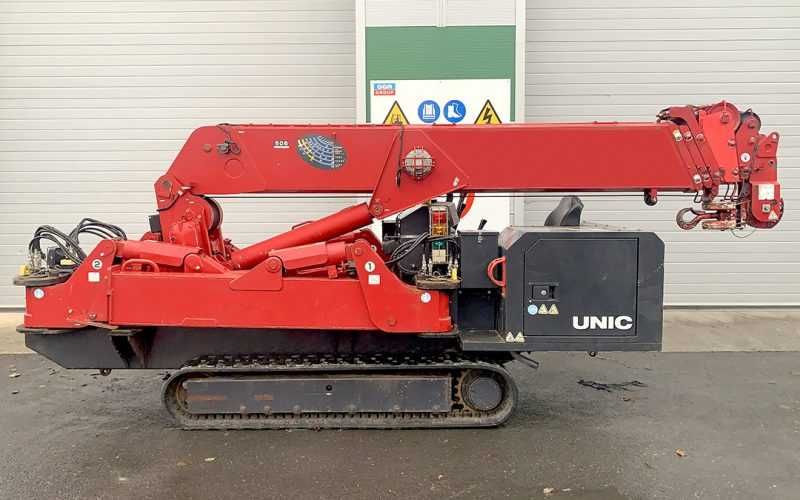 Mini grua aranha marca UNIC URW506