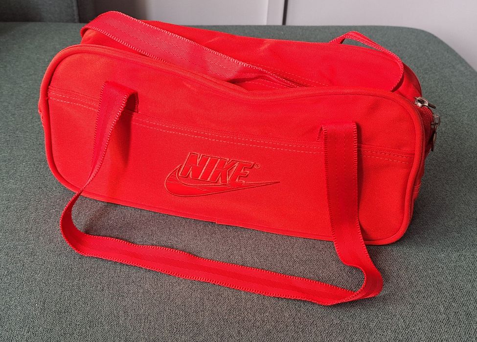 Damska  torebka NIKE