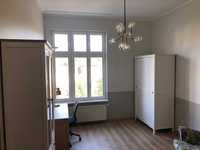 Spacious first floor room in a high standard apartment from 1.04.2024