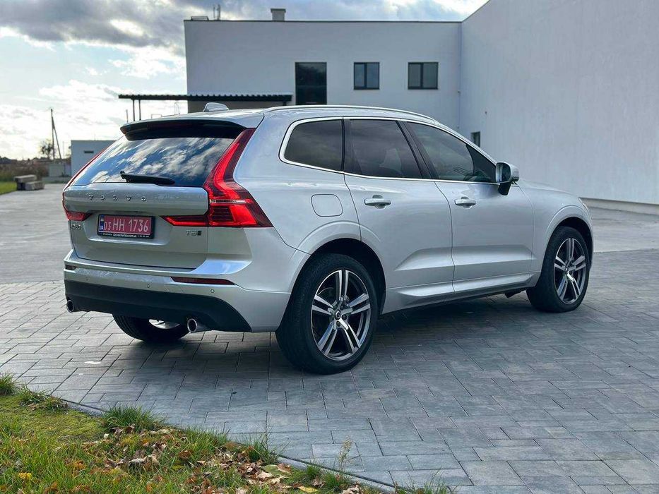 Volvo xc 60 T5 MOMENTUM