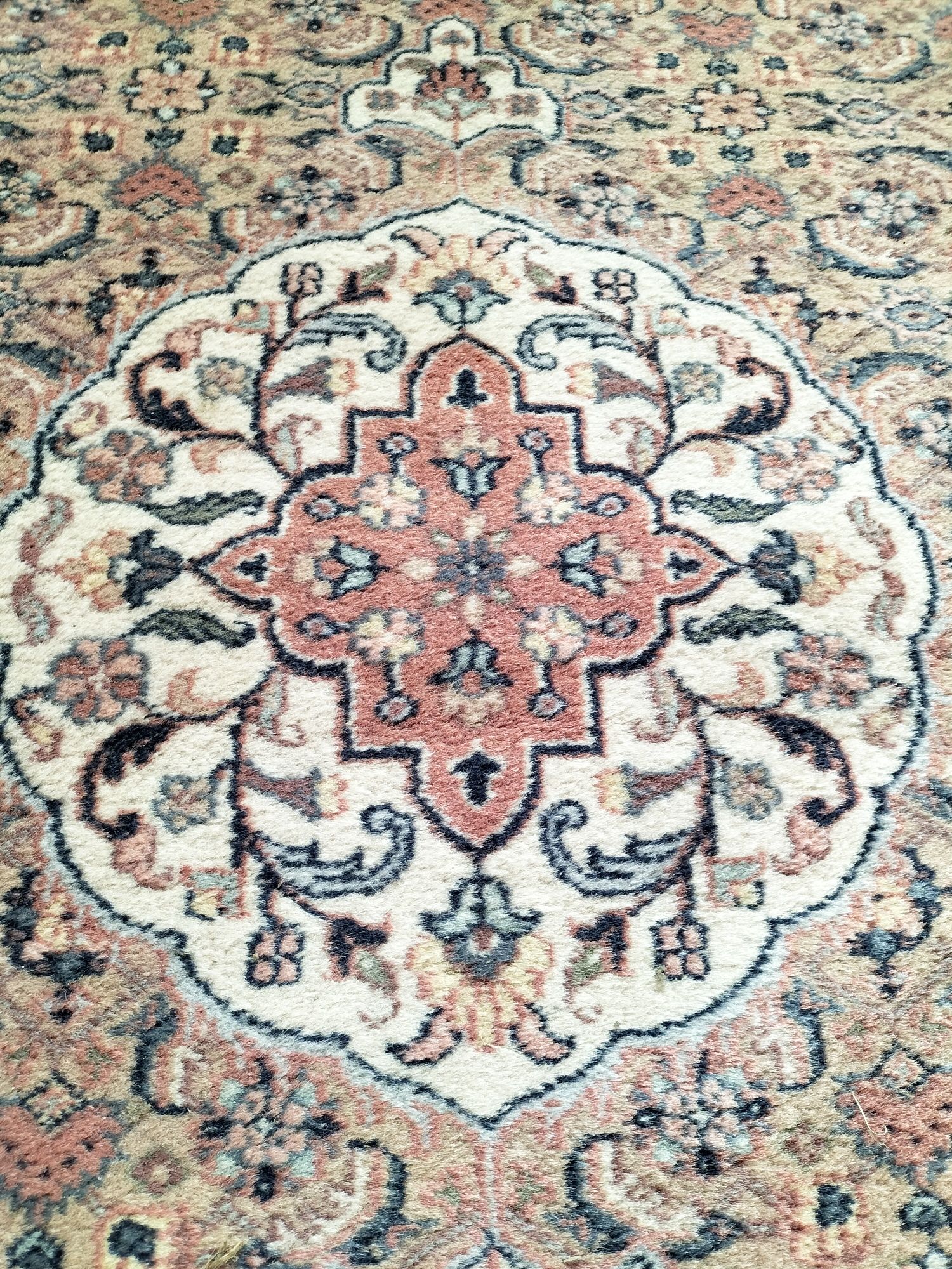 Przepiękny ręcznie tkany wełniany Indyjski dywan 120x190cm