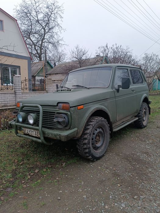 Нива Ваз 21214       .