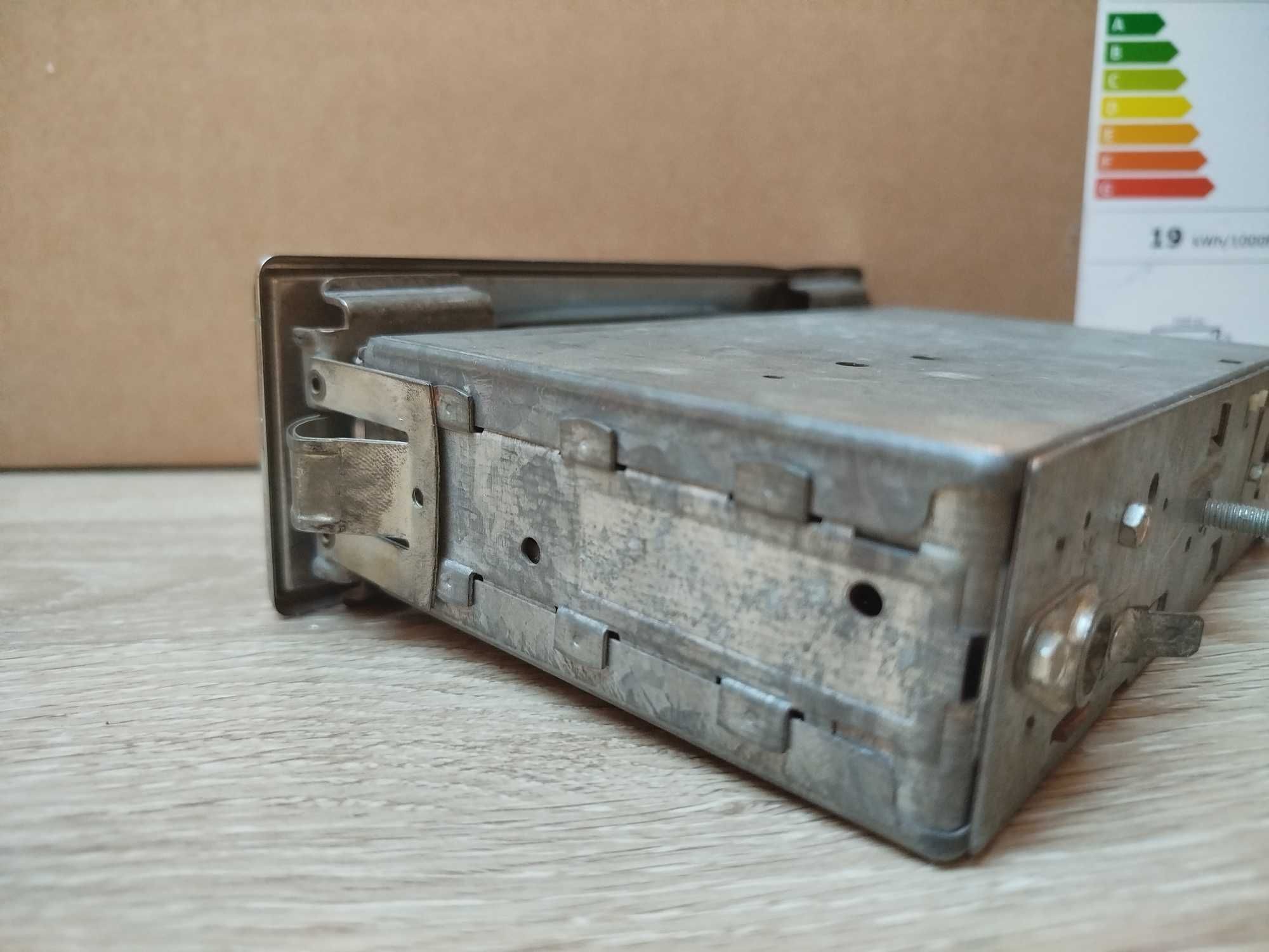 Radio Blaupunkt Ford lata 70/80 – sprawne, retro