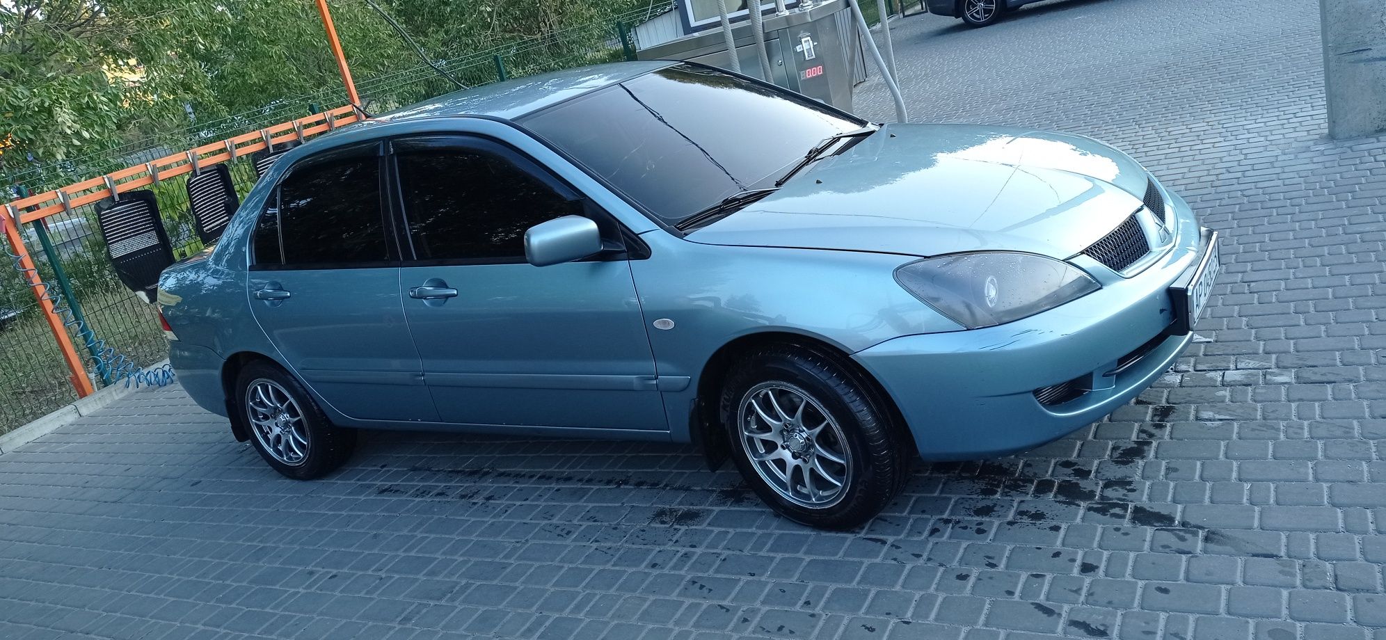 Mitsubishi Lancer 9   2006 г.Днепр.