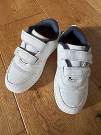 Buty dziecięcy białe
