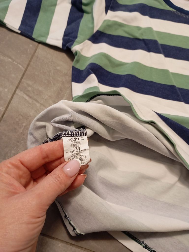 Bluzka z długim rękawem rozmiar 134
