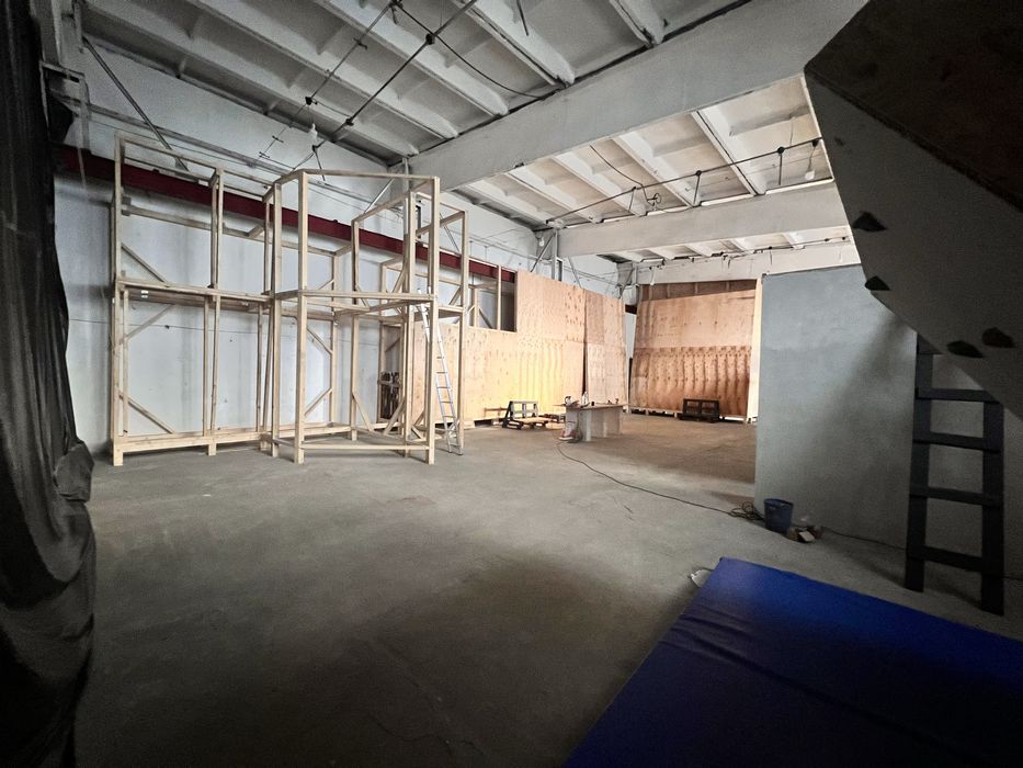 Склад 420м2 .Помещение под производство.Дитейлинг.Сто.Центр в 5хв