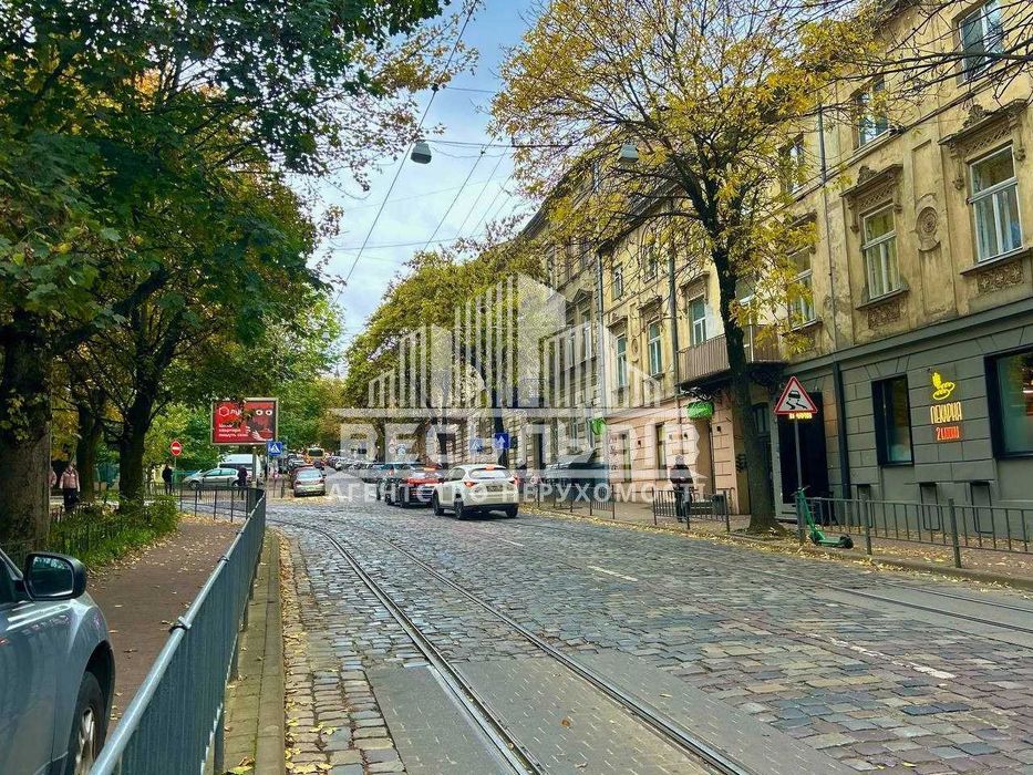 Продається затишна 3-кімнатна квартира у серці Львова