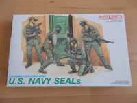 Figurki Dragon 3017 skala 1:35 U.S. Navy Seals model do sklejania