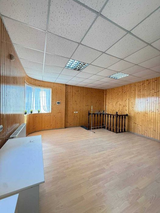 Продаж комерційного приміщення в центрі міста