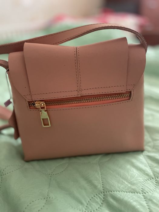 Шкіряна сумочка кросбоді