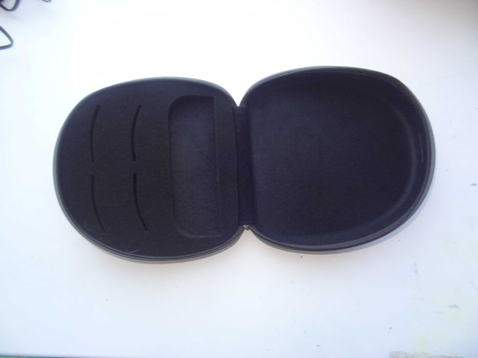 Emporio Armani оригінальний футляр чехол для окулярів