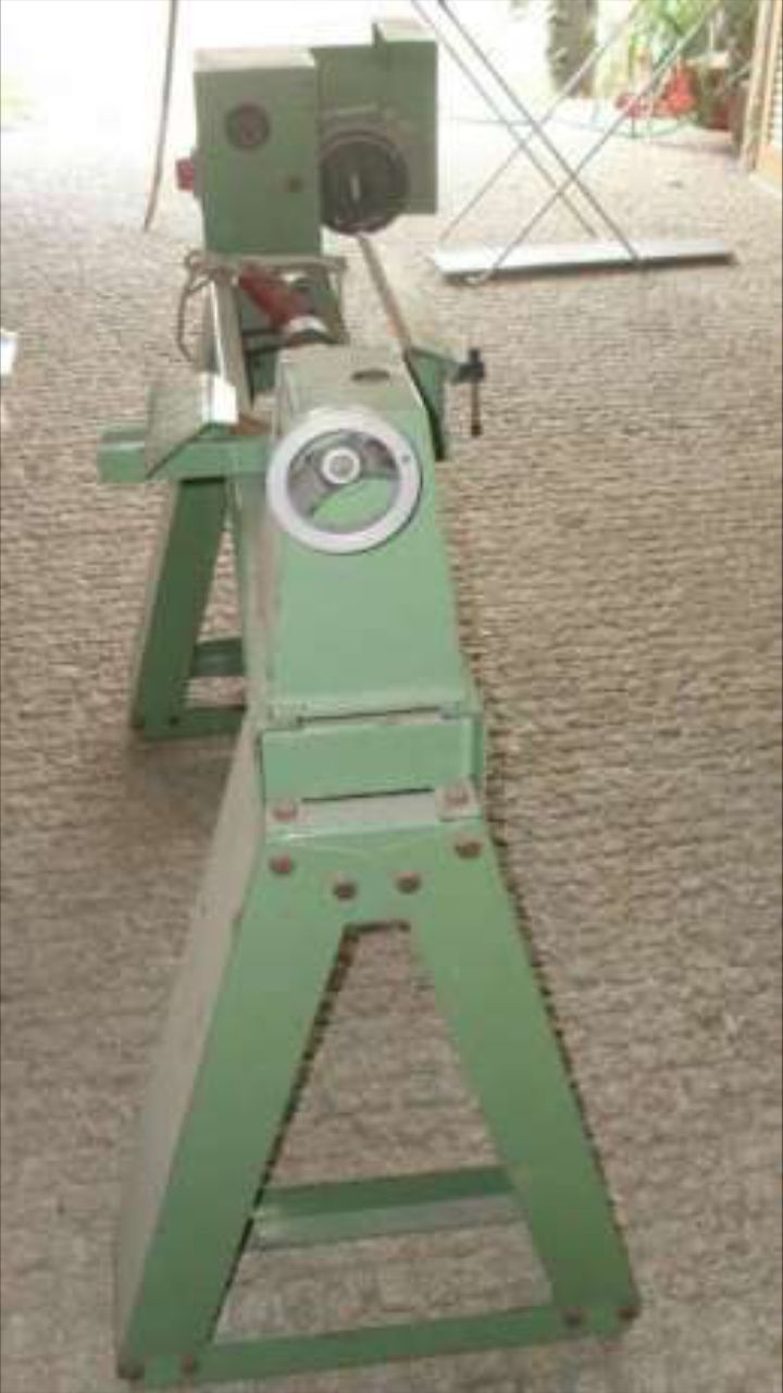 Torno EMCO DB-5 para madeira