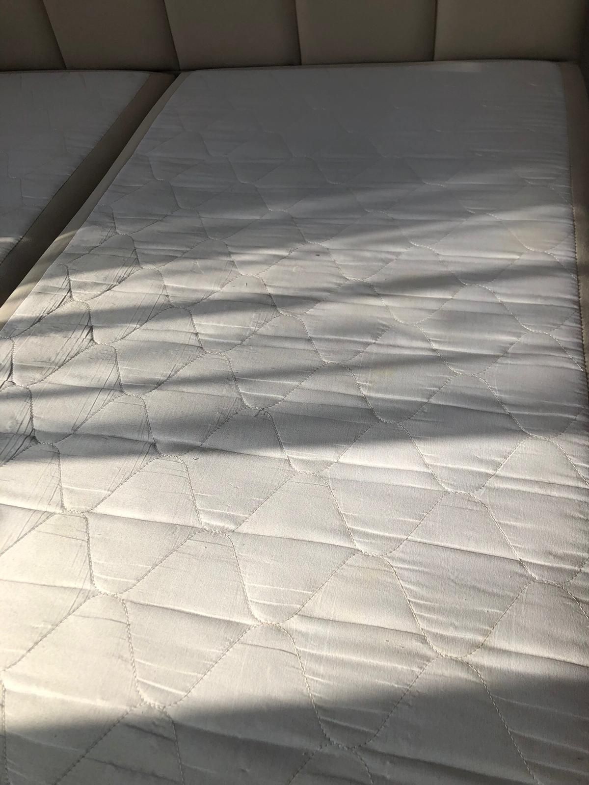Łóżko sypialniane tapicerowane 160x200