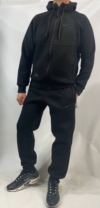 Мужской спортивный костюм Nike зимний теплый на флисе