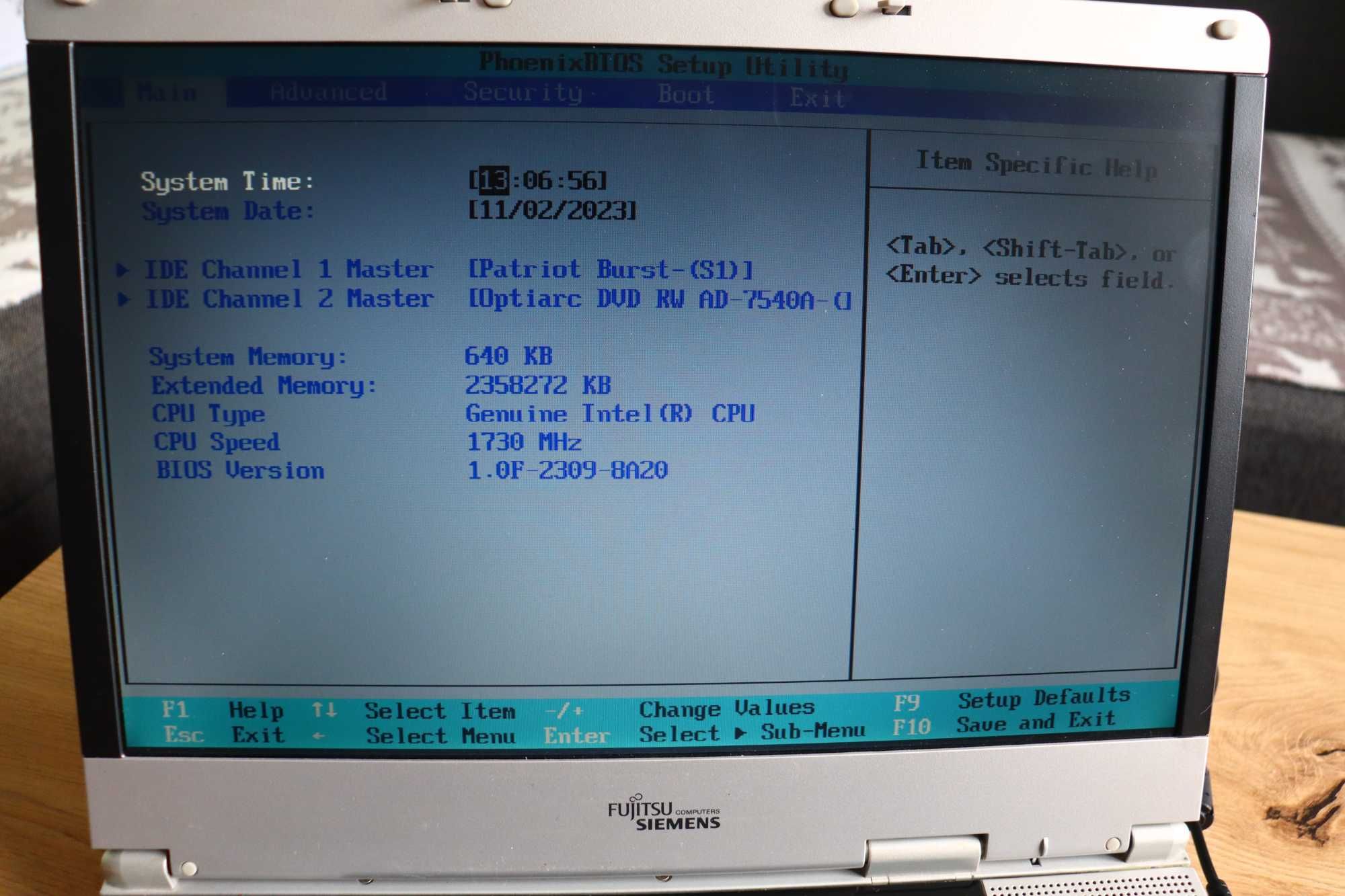 Laptop Fujitsu Siemens Amilo Pro V3515 + zasilacz