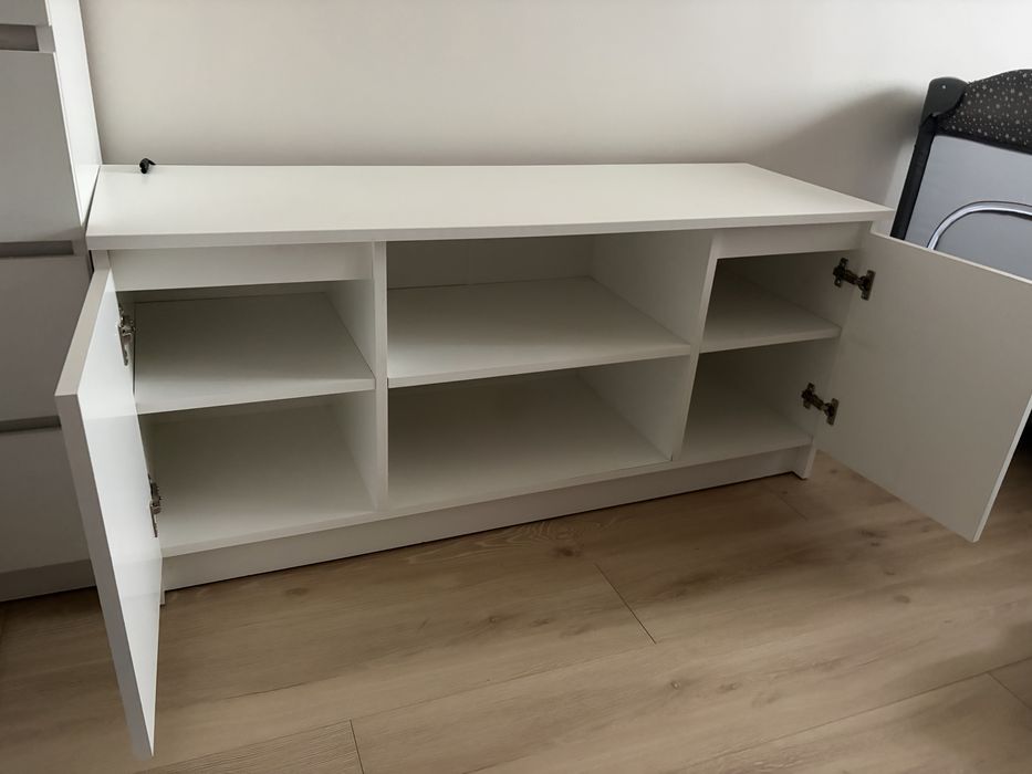 Szafka RTV biała