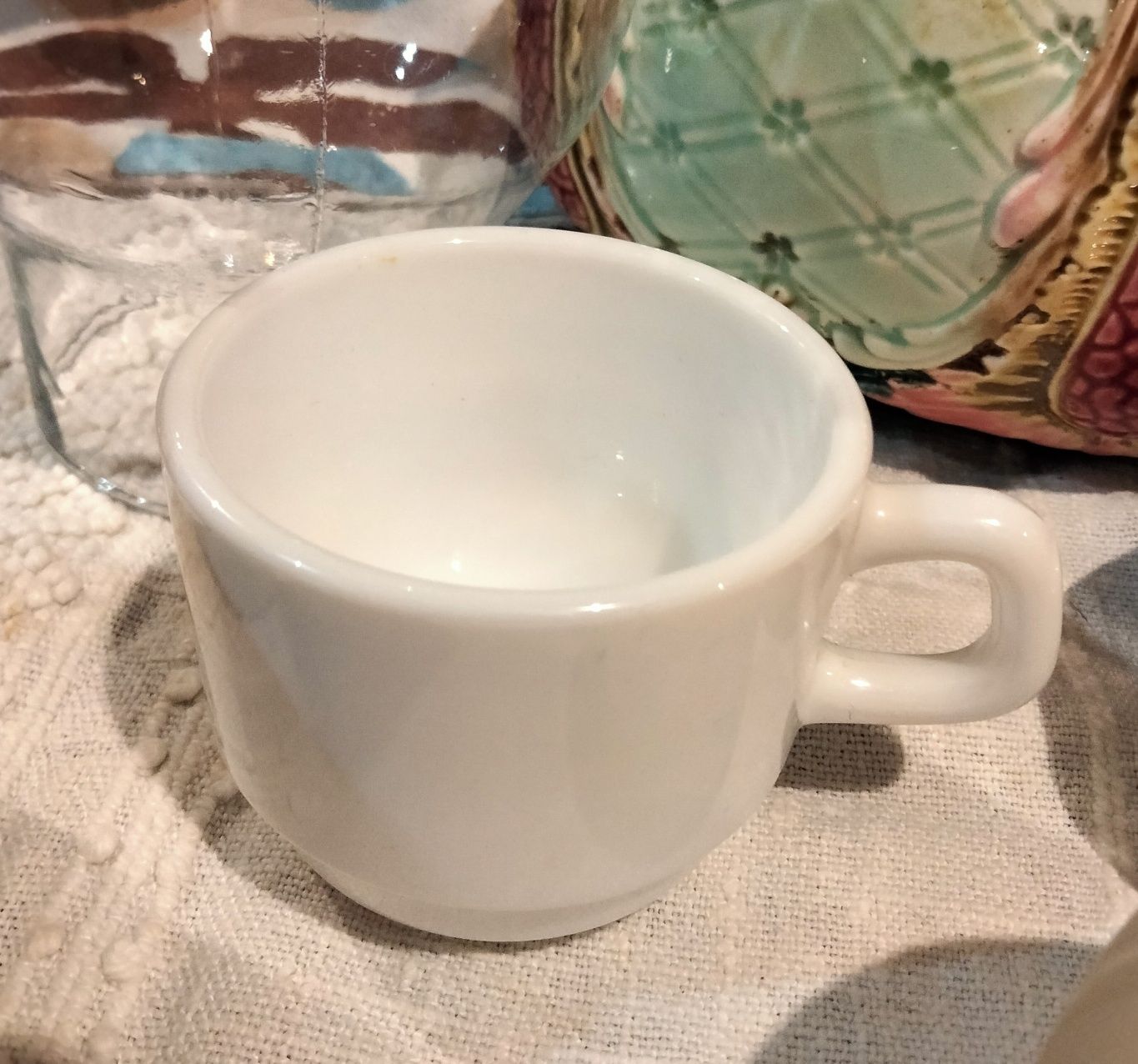 Loiça vintage e peças decorativas — conjunto único com charme antigo