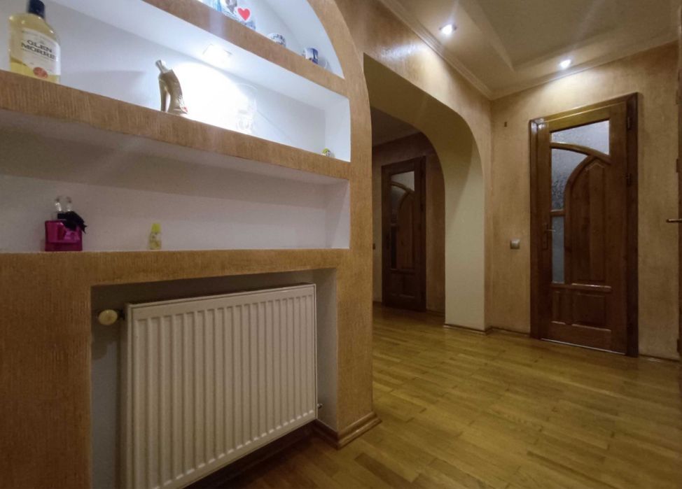 Продається сучасна   2 кімнатна квартира