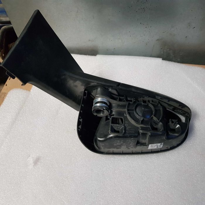 lusterko zewnętrzne Toyota Yaris 3