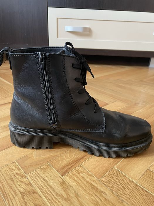 Зимове жіноче взуття