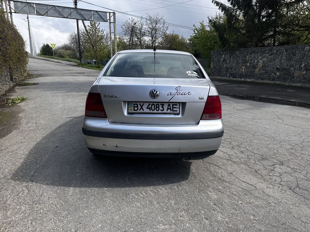 Volkswagen bora. 1.6 MPI