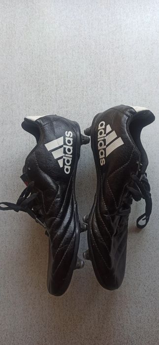 Skórzane buty piłkarskie korki Adidas rozmiar 37