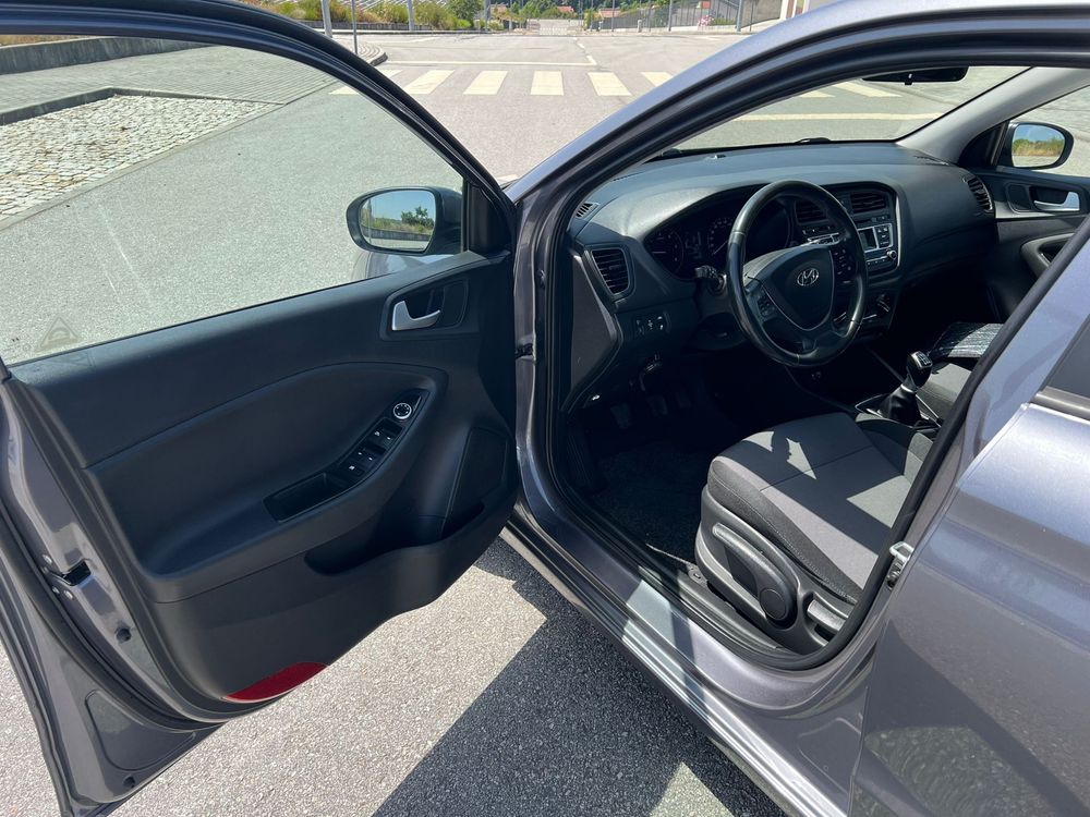Hyundai I20 - como novo