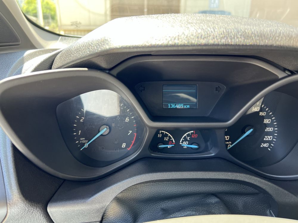 Ford transit conect  2015