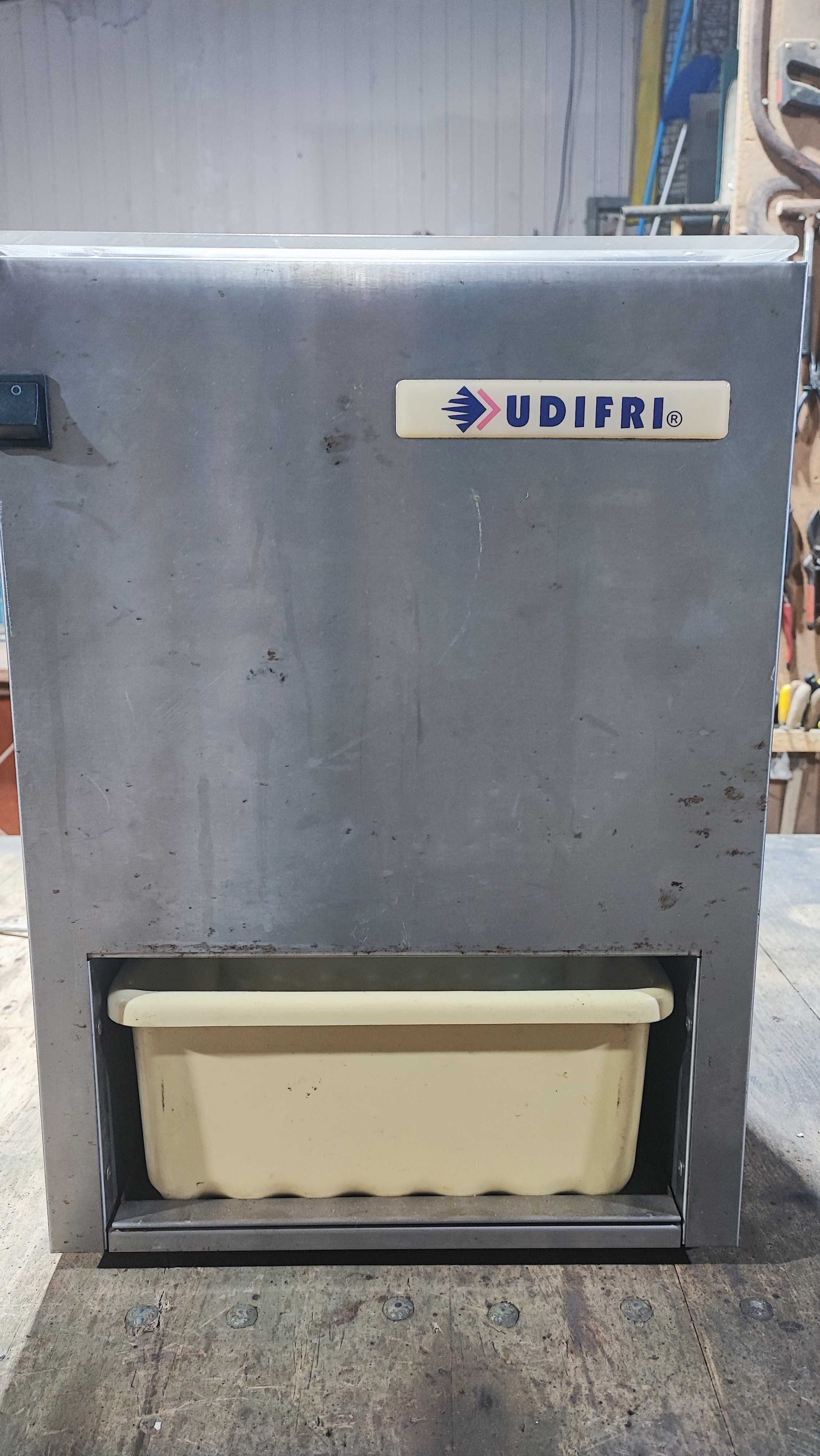 Triturador de gelo profissional UDIFRI