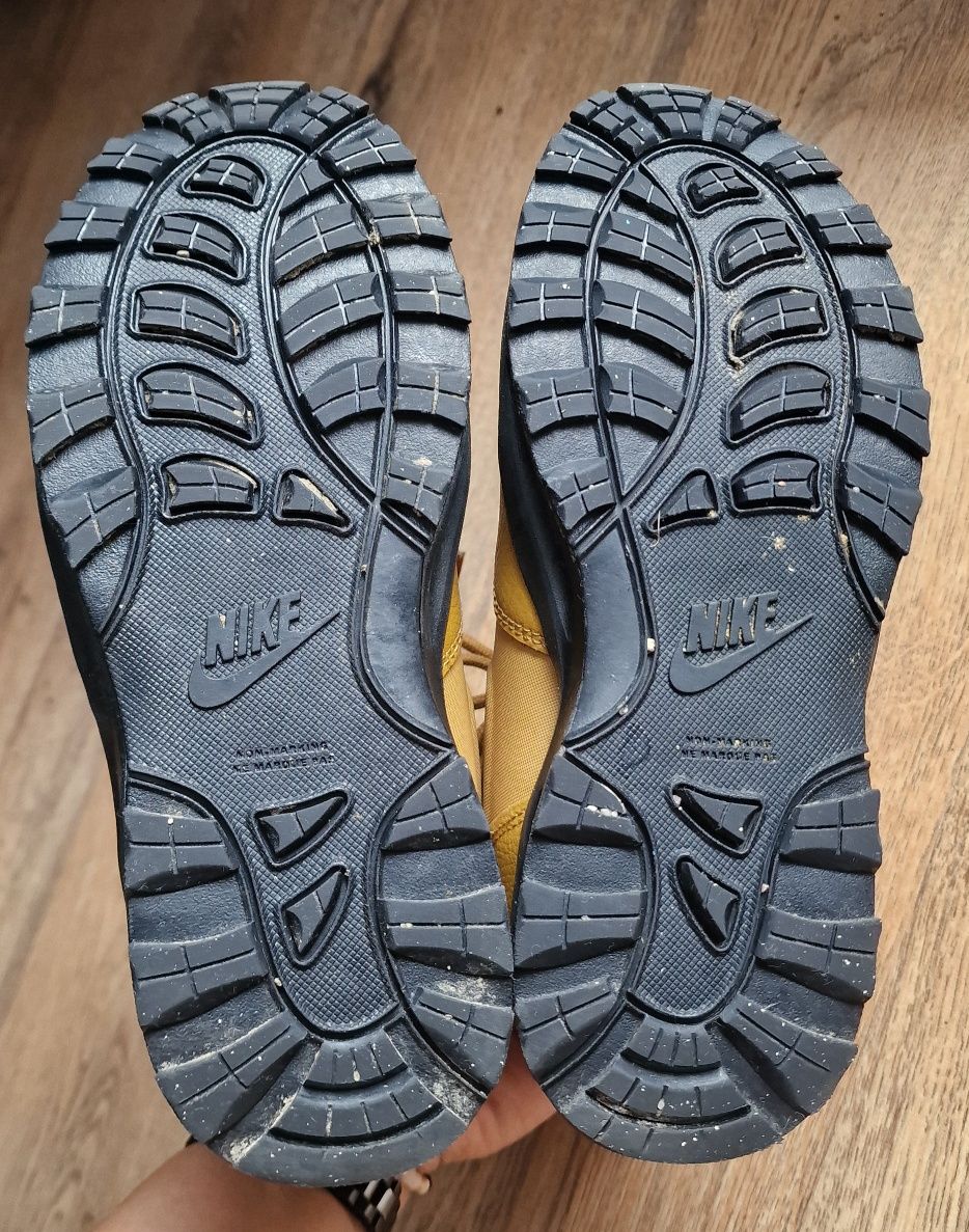 Trapery skórzane Nike Manoa r. 35.5 camel unisex