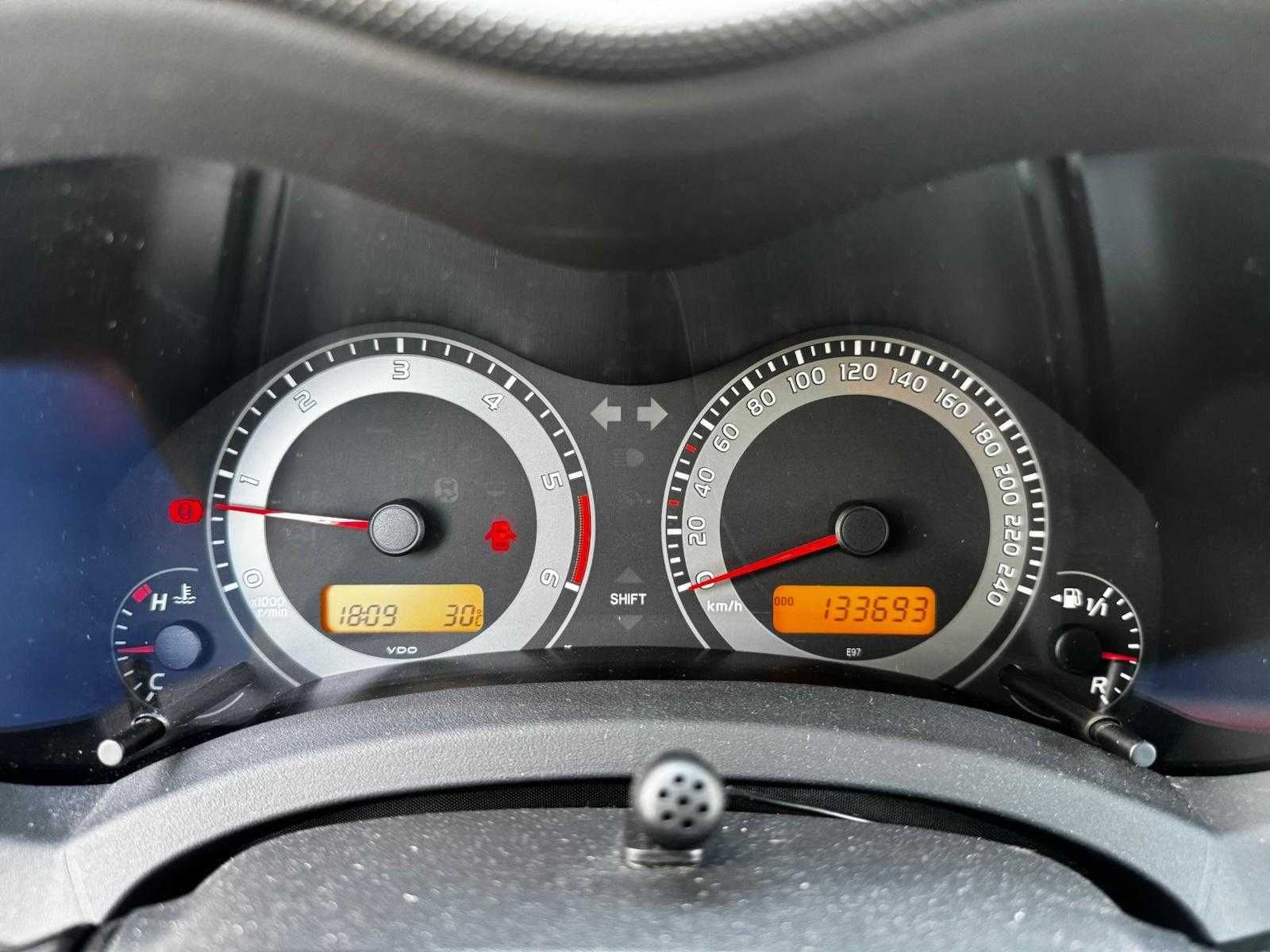 Toyota Auris 1.4 D-4D (2011) — 133.700 km — Único dono