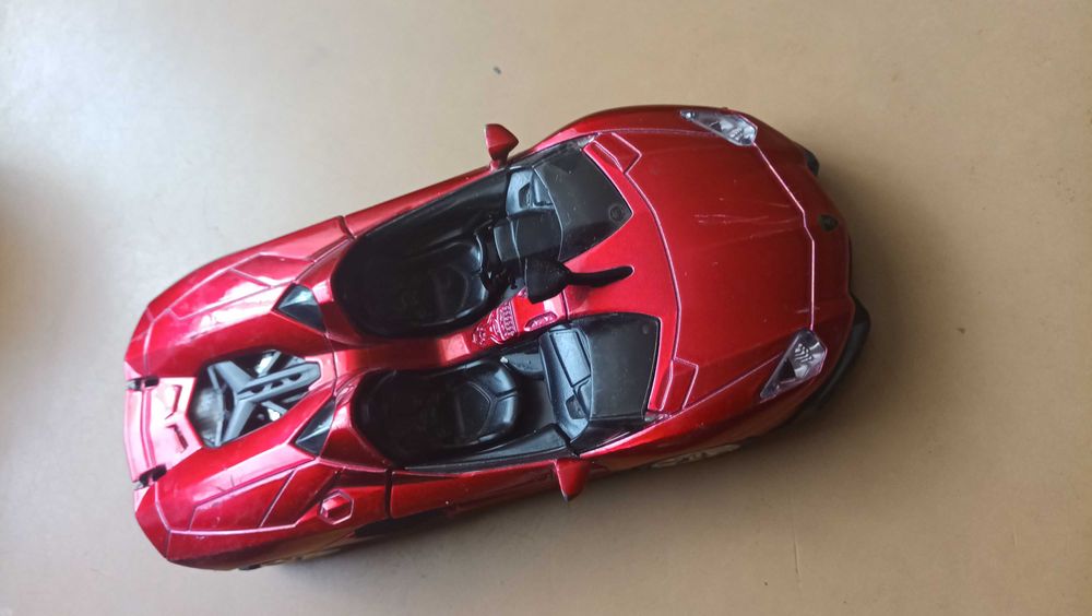 Lamborghini Aventador J Roadster. Модель 1:32