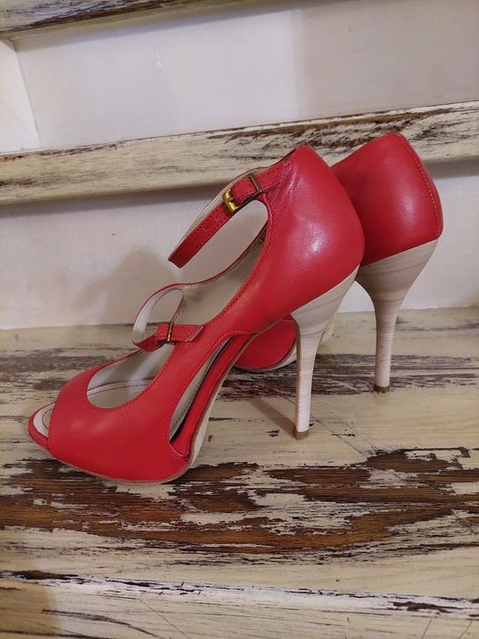 Prima Moda czerwone hot sexy skórzane sandałki, szpilki, r. 38