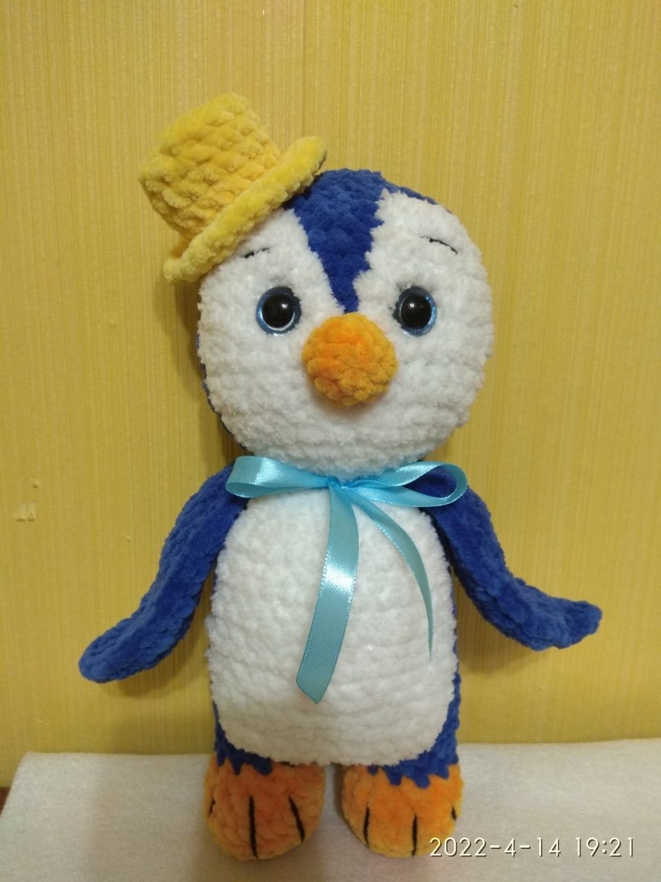 Пінгвін - іграшка ручної роботи