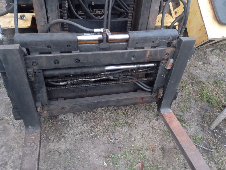 Дизельний навантажувач boss