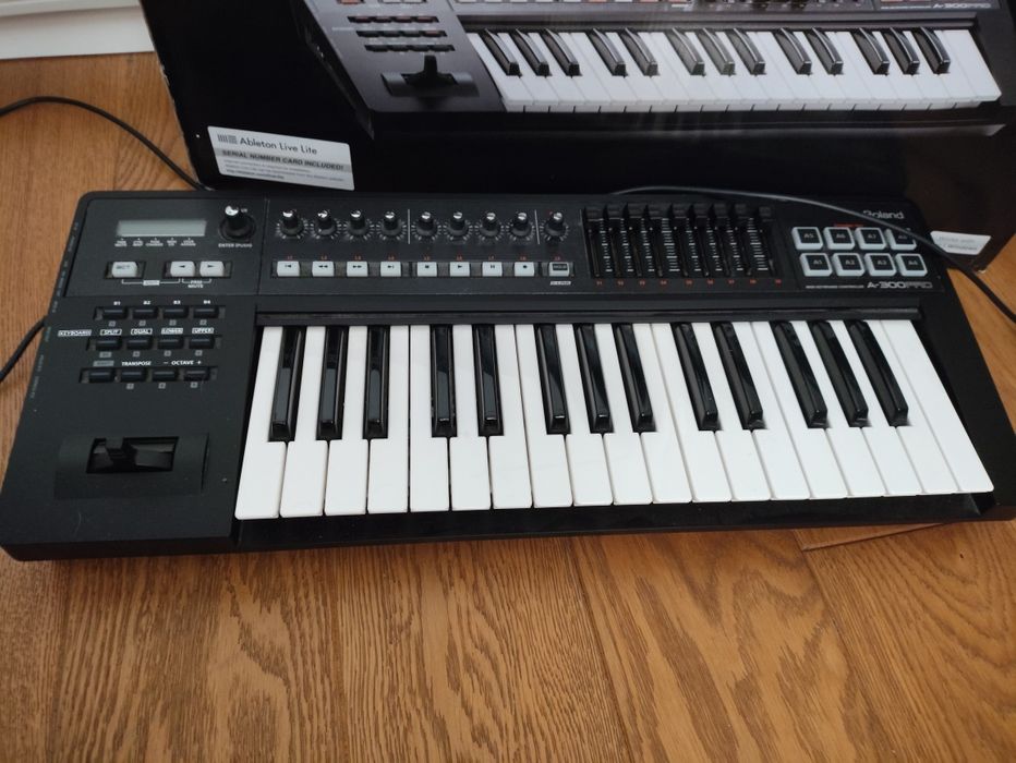 Roland A 300 PRO klawiatura sterująca Midi. Praktycznie nowa.