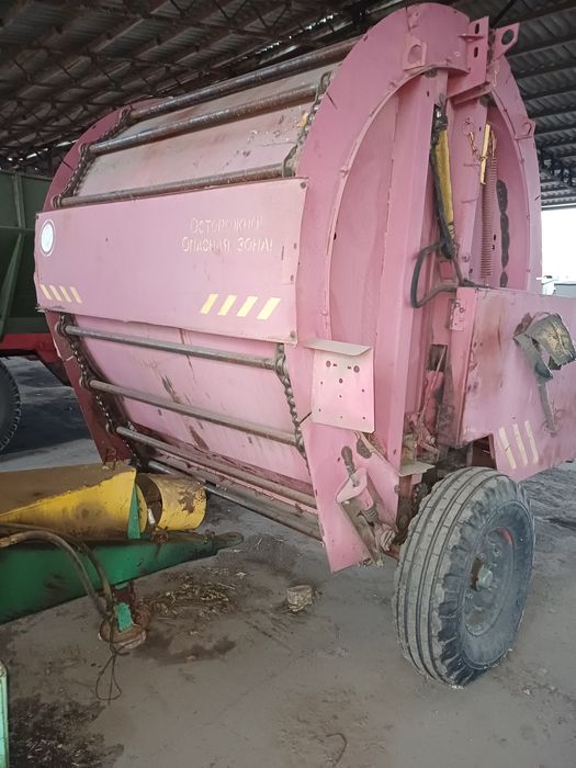 Прес підборщик ПРФ 180